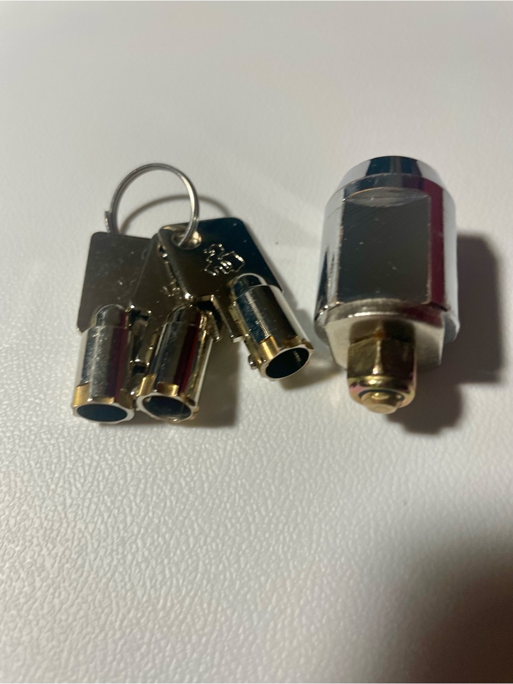 Extra Space Storage Unit Cylinder Lock 3 Keys Packrite Defense 2 - Used